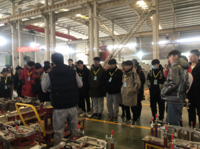 機(jī)械工程學(xué)院組織2019級(jí)機(jī)電與材控專業(yè)學(xué)生赴安徽尚展模具工業(yè)開展專業(yè)認(rèn)知實(shí)習(xí)